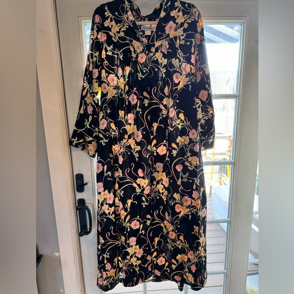 Beautiful vintage 70’s/80’s Christian Dior sleepwear. Great condition🌸🌸 - Picture 1 of 4